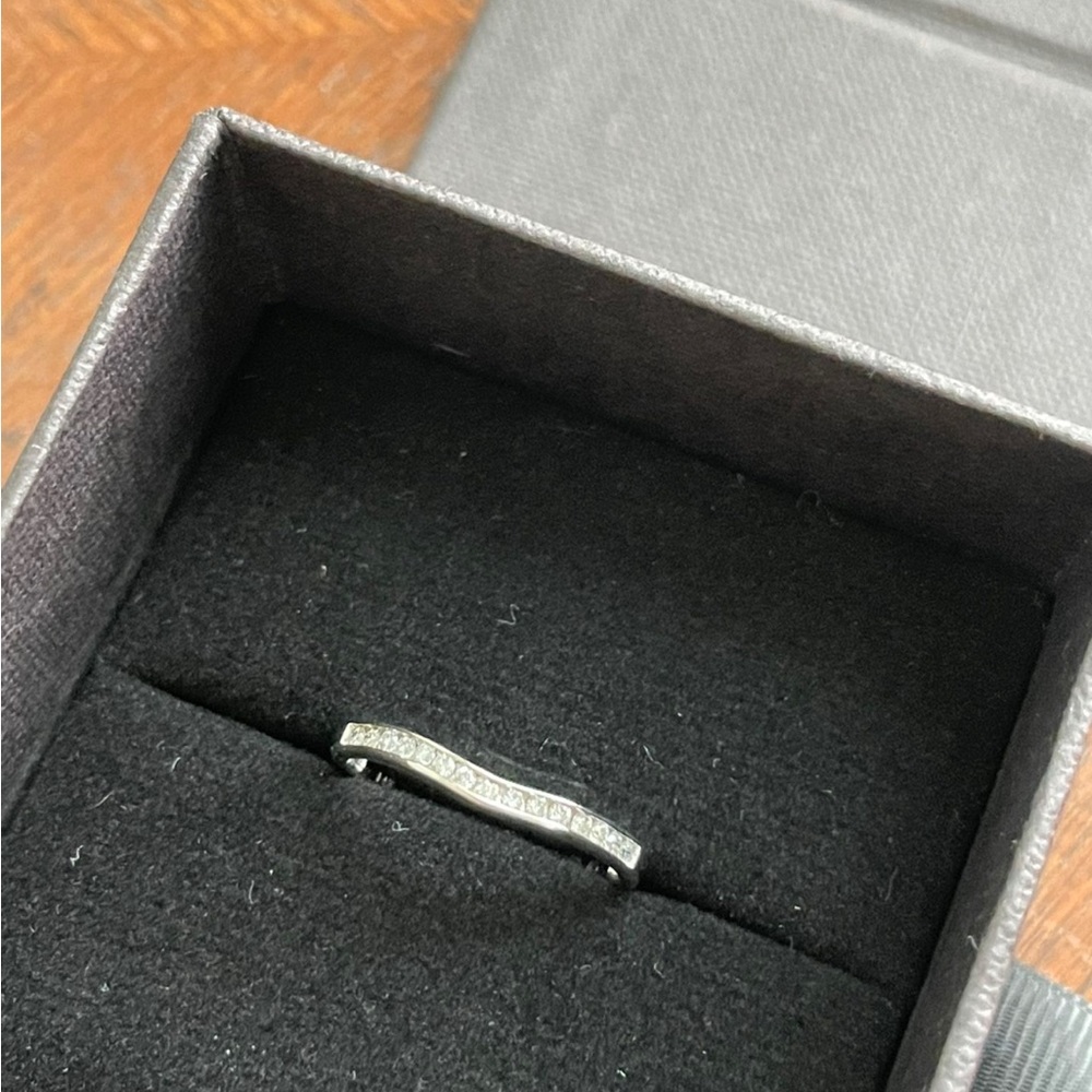 14K White Gold Diamond Ring - Picture 3 of 7